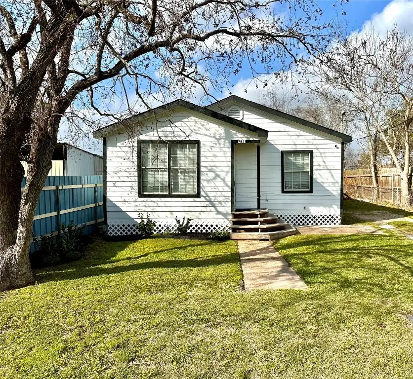 7811 Saint Louis Street, Houston, TX 77028 - #1