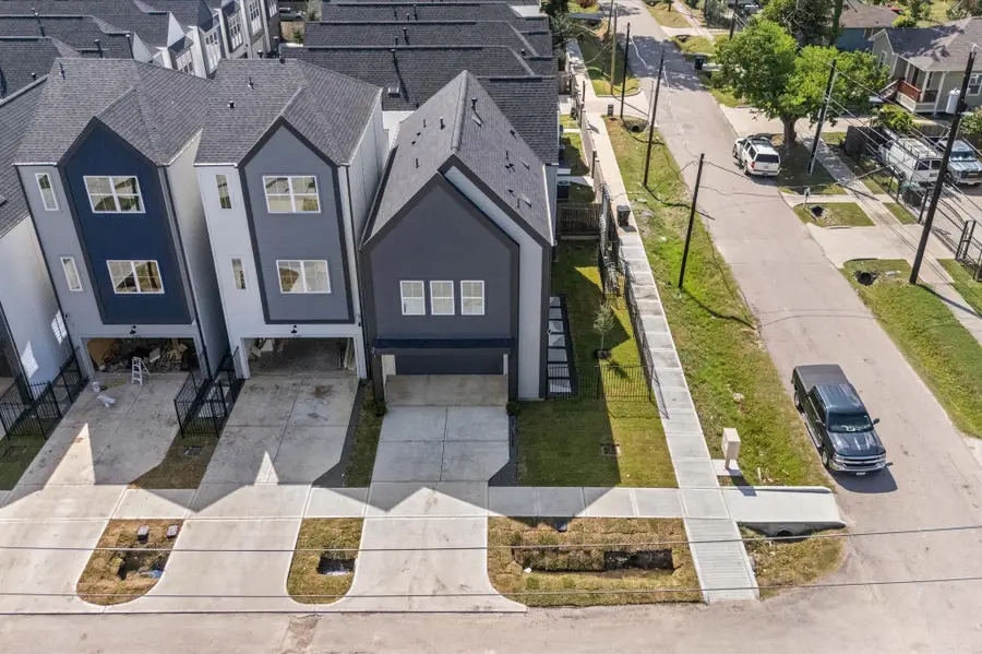 4329 Arlington Street, Houston, TX 77022 - #3