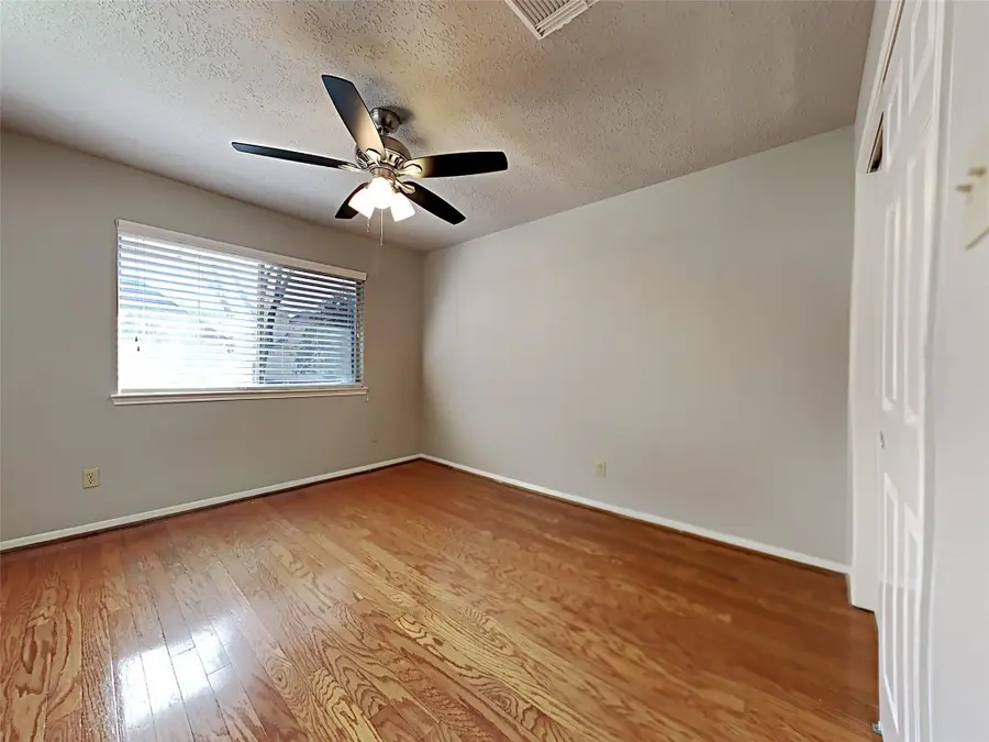 4703 Glasgow Drive, Missouri City, TX 77459 - #2