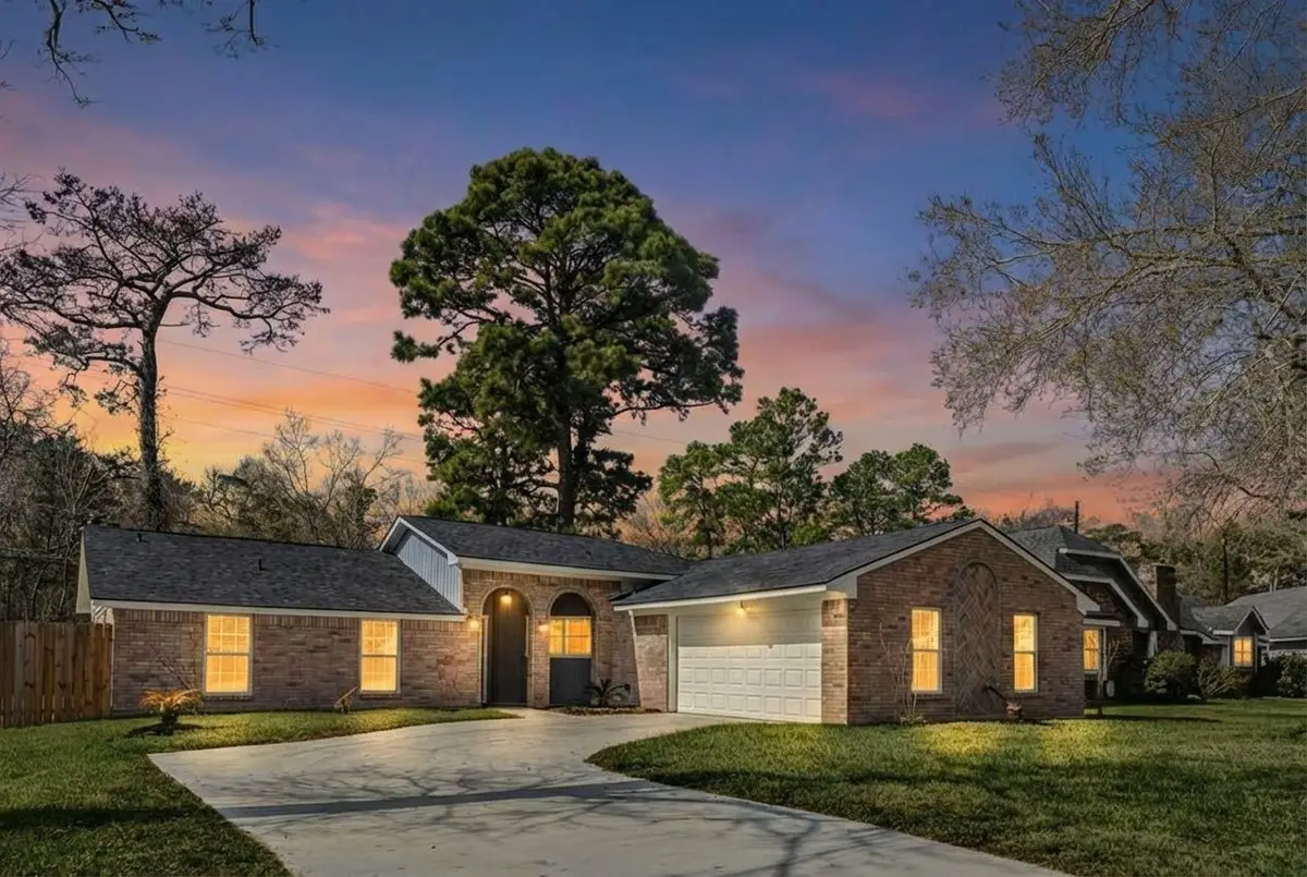 7427 Willow Oak Drive, Baytown, TX 77521 - #1