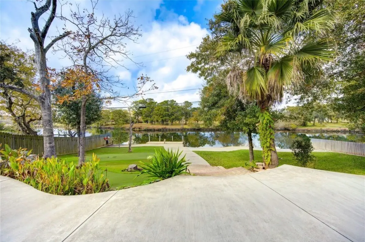 303 Old Bayou Drive, Dickinson, TX 77539 - #1