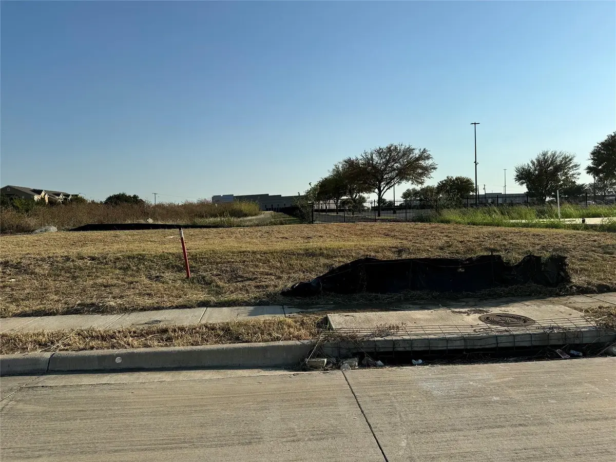 1236 Alisa Lane, Arlington, TX 76014 - Image #1