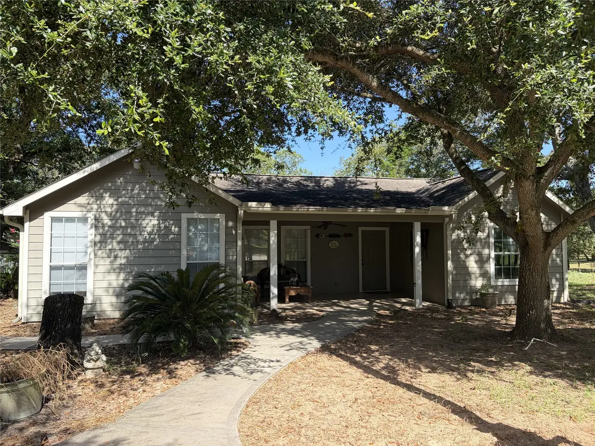 640 County Road 119, Hallettsville, TX 77964 - #1