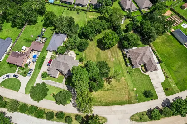 13055 Point Aquarius, Willis, TX 77318