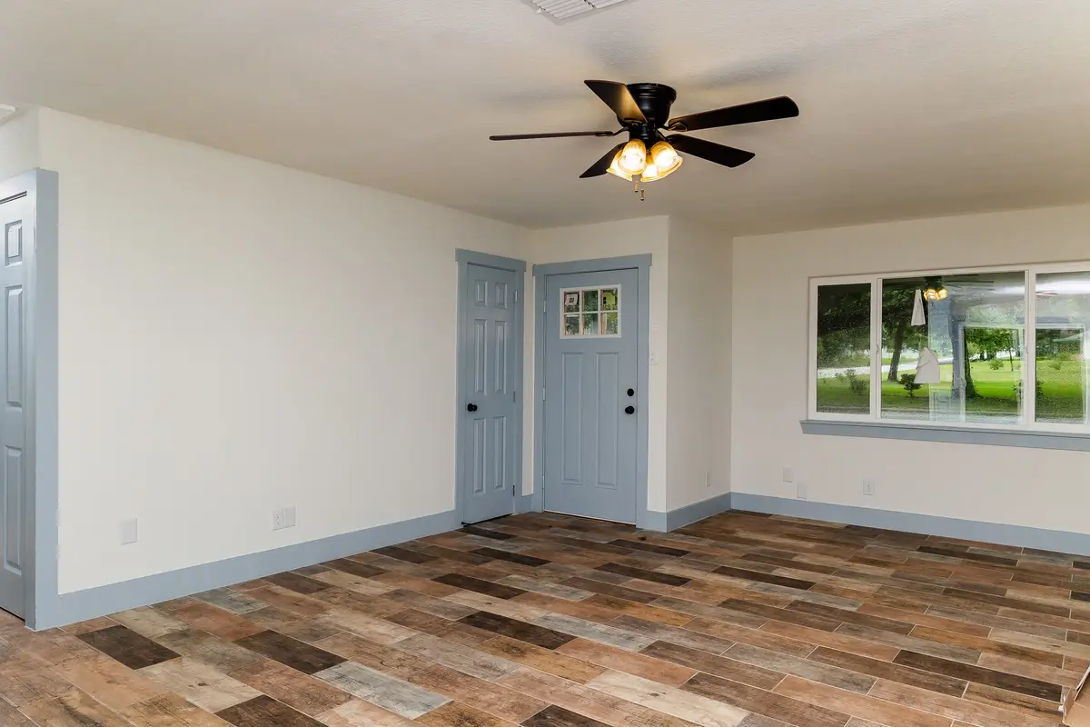 811 Matchett, Brenham, TX 77833 - Image #1