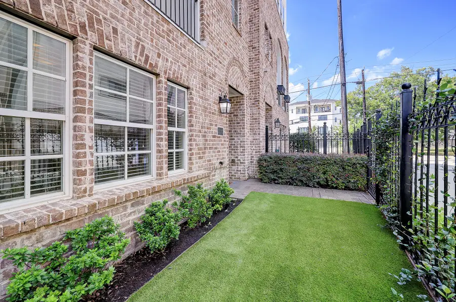 1110 Thompson Street, Houston, TX 77007 - Image #3