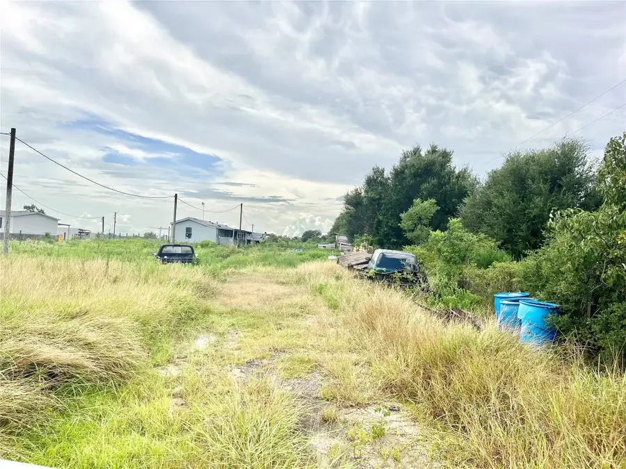 5343 Mieth Road, Sealy, TX 77474 - Image #3