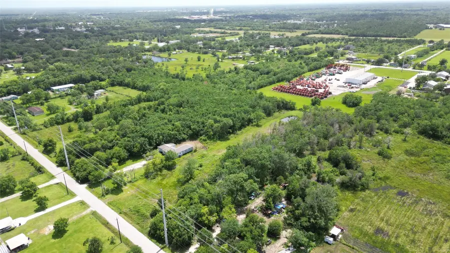 5914 Jackson Road, Hitchcock, TX 77563 - #2