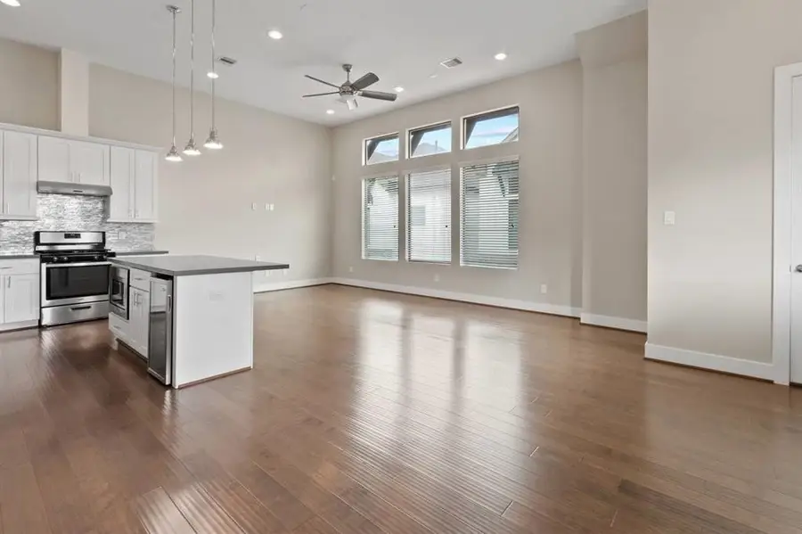 5816 Gardendale Drive #B, Houston, TX 77092 - Image #3