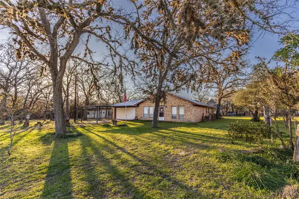 125 Forrest Lane, Brenham, TX 77833