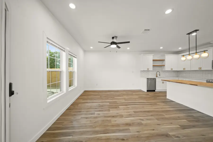 6206 Lyndhurst Drive, Houston, TX 77087 - Image #2