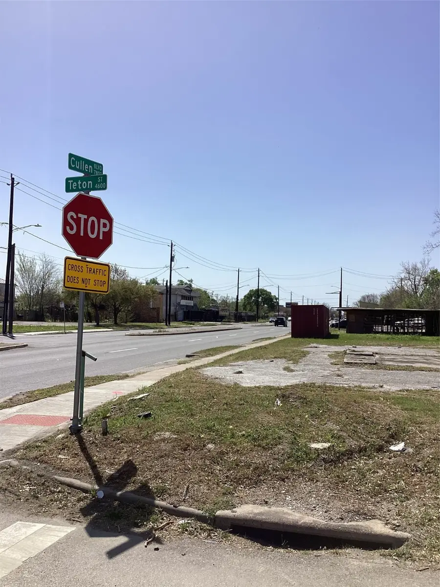 7814 Cullen Boulevard, Houston, TX 77051 - Image #2