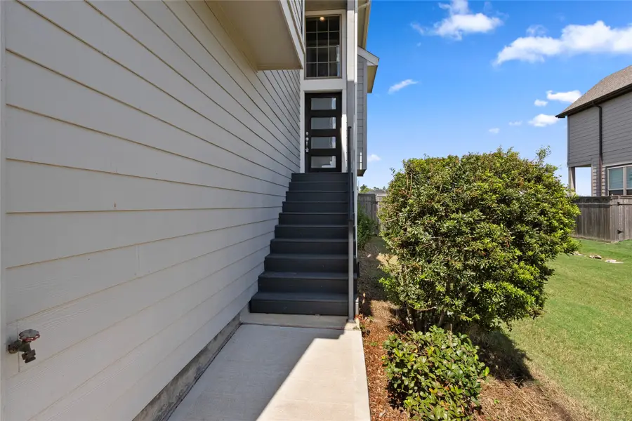 1571 Rustling Creek Drive, Missouri City, TX 77459 - Image #2