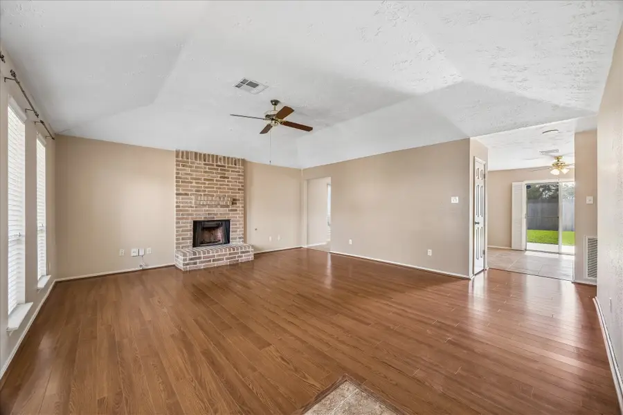 2906 S Peach Hollow Circle, Pearland, TX 77584 - #3