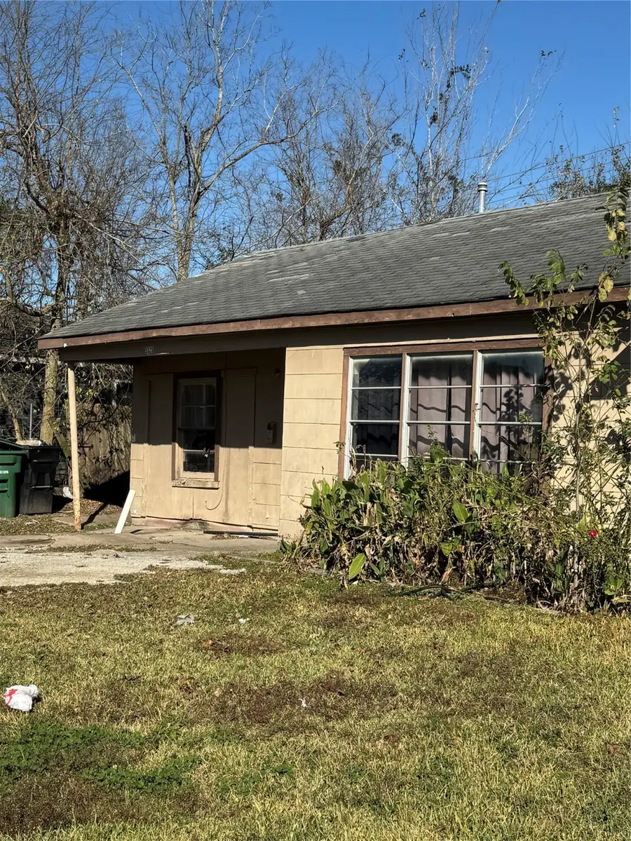 5325 Longmeadow Street, Houston, TX 77033 - Image #3