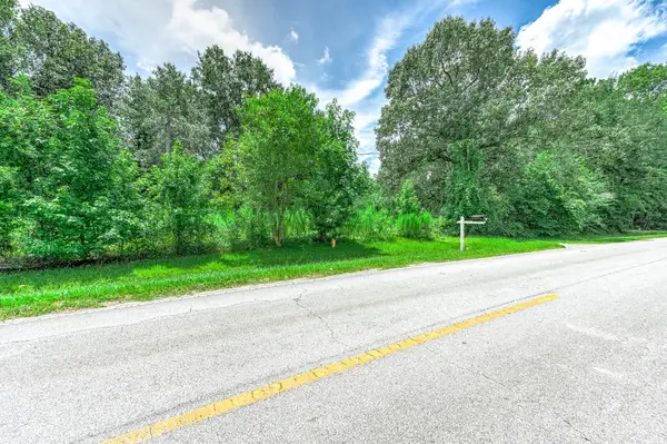 125 Magnolia Lane, Huffman, TX 77336