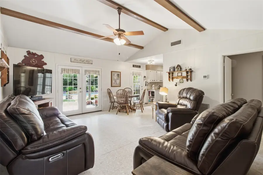 321 Chestnut Street, Lake Jackson, TX 77566 - #3