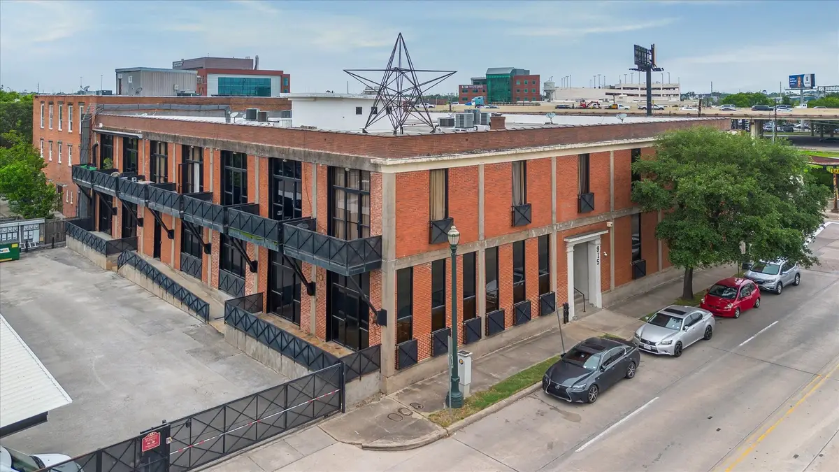 915 N San Jacinto Street #2D, Houston, TX 77002 - Image #1