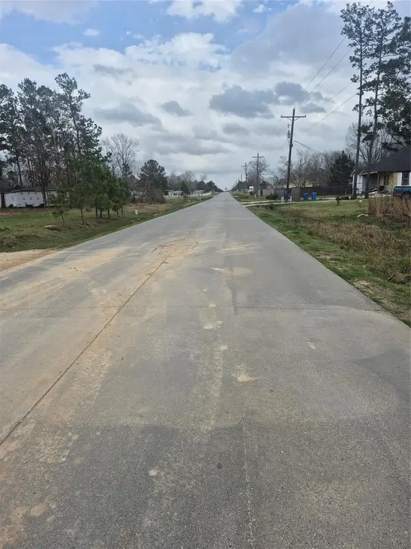 1655 Road 7000, Cleveland, TX 77327