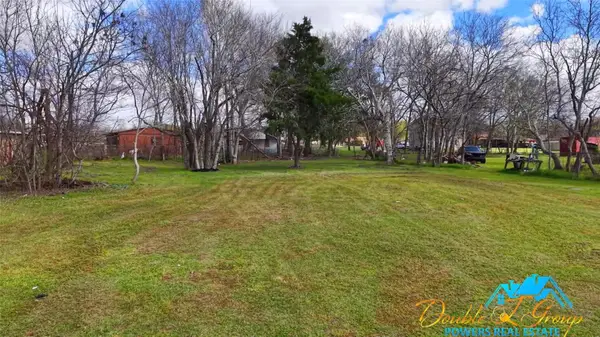 2805 Avenue C, Bay City, TX 77414