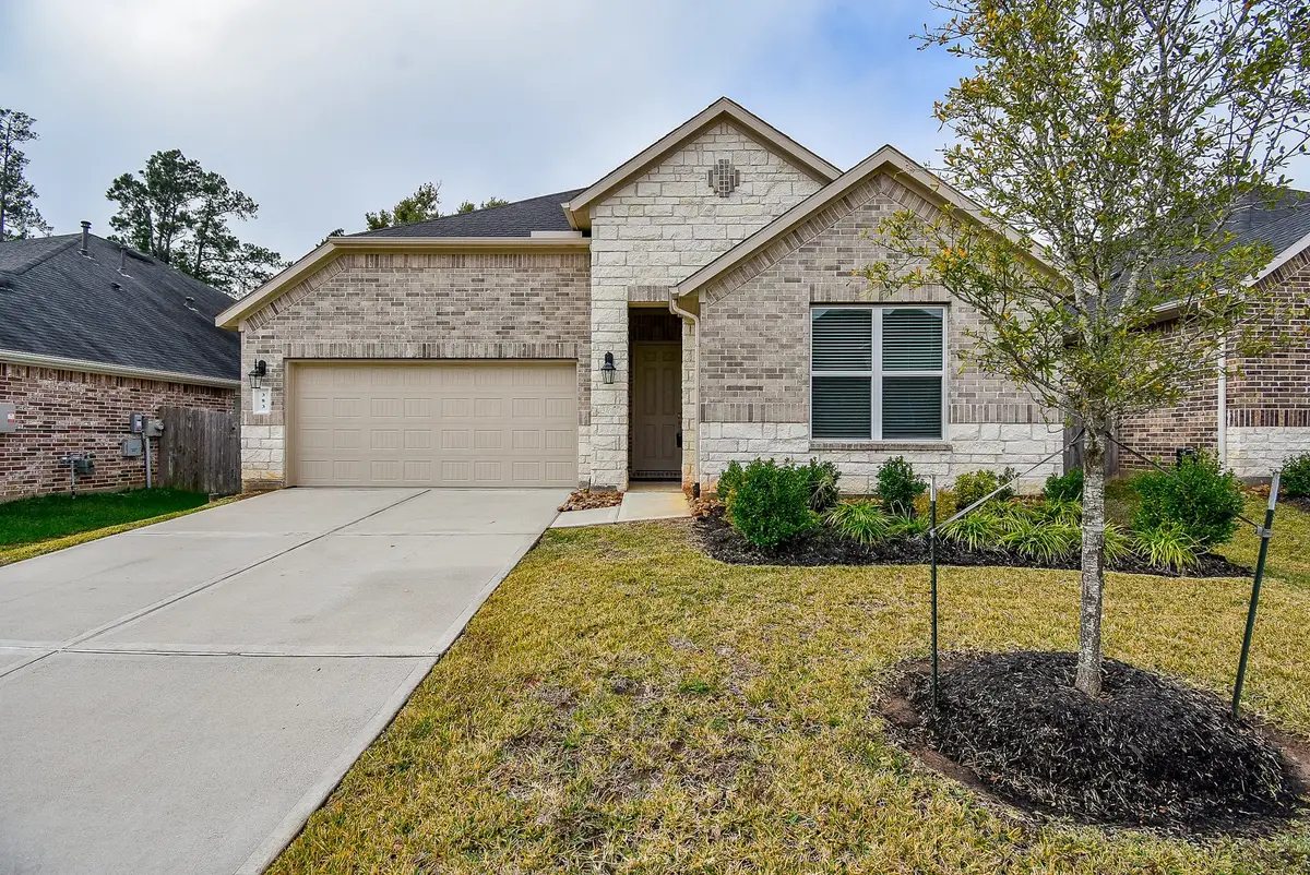 383 Westlake Terrace Drive, Conroe, TX 77304 - Image #1