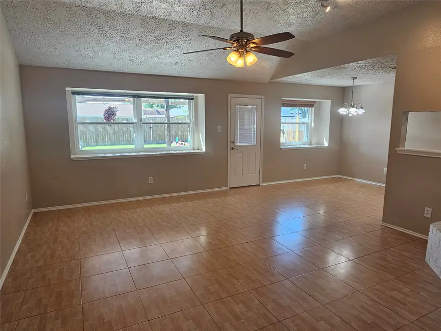1009 Canyon Springs Drive, La Porte, TX 77571 - #3