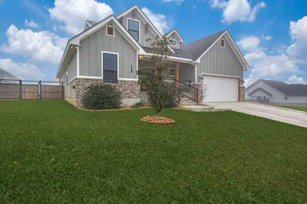 128 Juniper Point Point, La Vernia, TX 78121