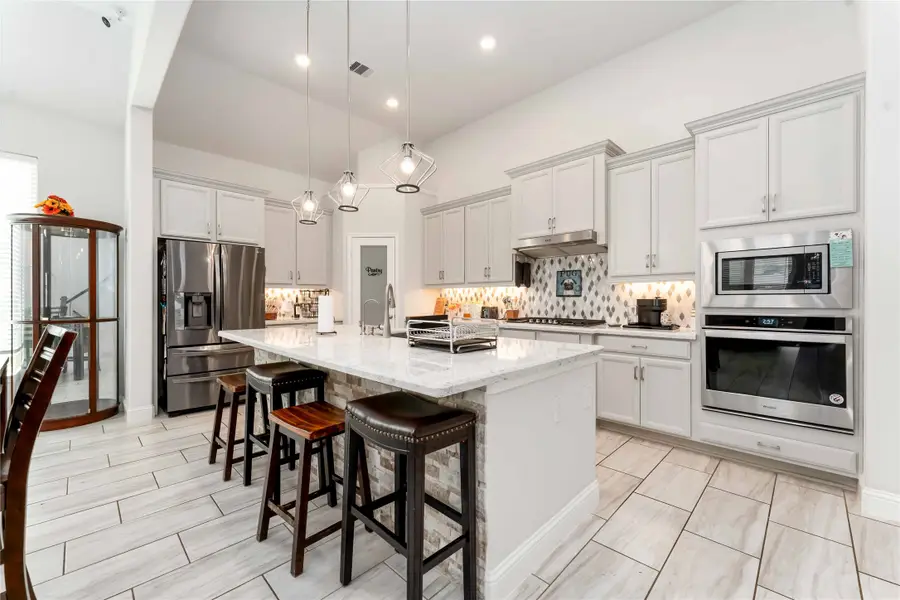 2001 Sadtler Ridge Circle, La Porte, TX 77571 - Image #3