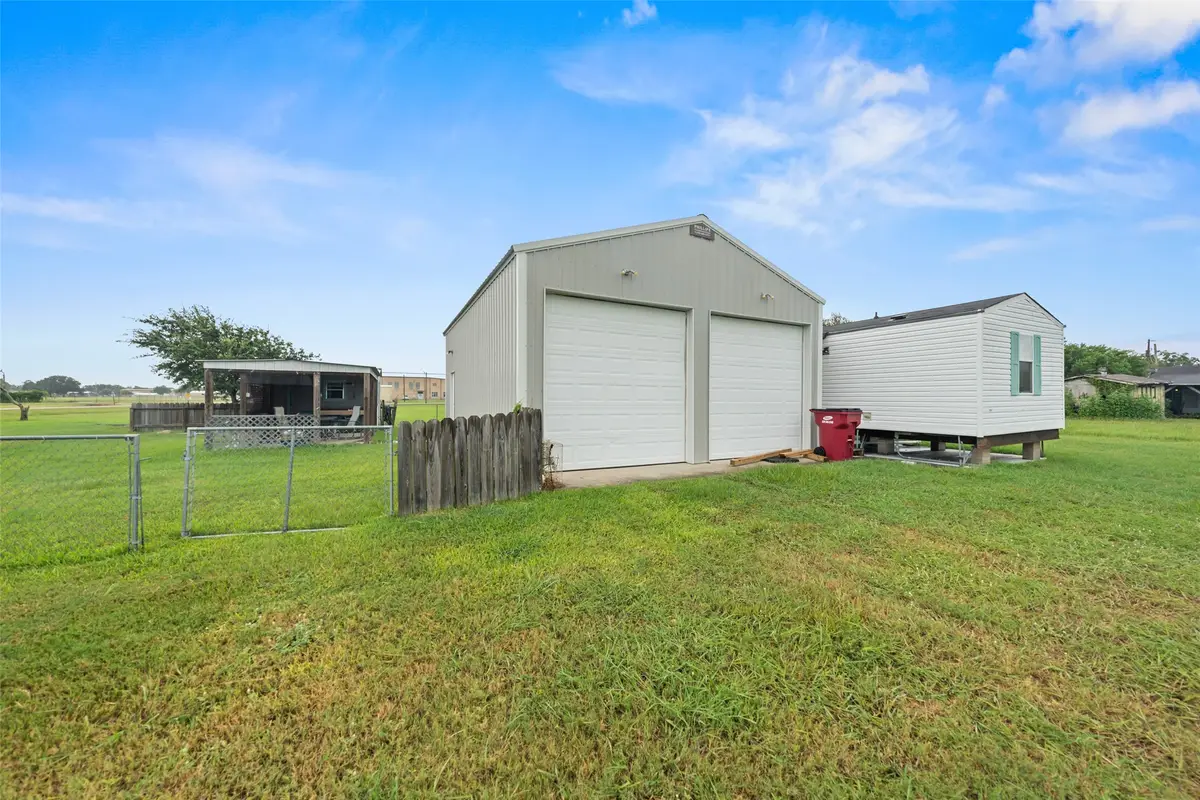 513 Mulberry Street, Matagorda, TX 77414 - #1