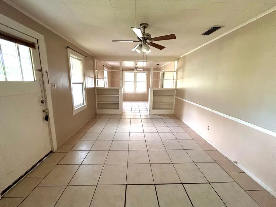 105 Blackstone, White Oak, TX 75693 - Image #3