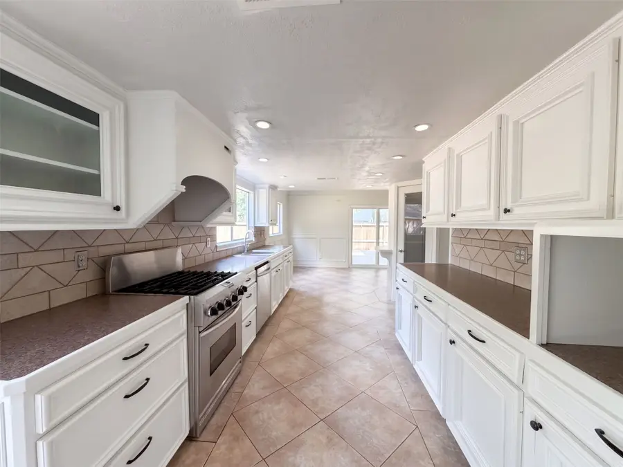 3147 Glade Springs Drive, Houston, TX 77339 - #2