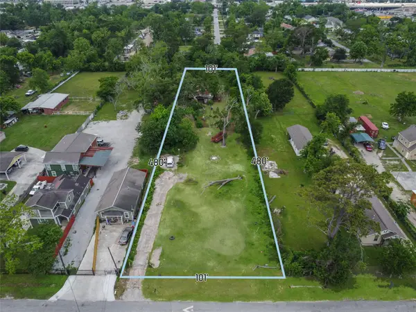 9217 Friendly Road, Houston, TX 77093