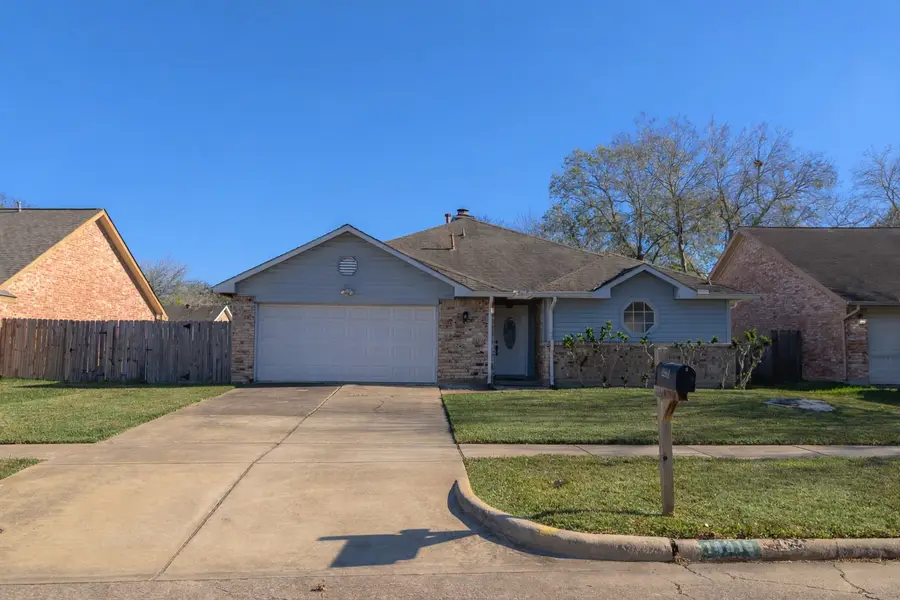 14315 Royal Hill Drive, Houston, TX 77083 - Image #2