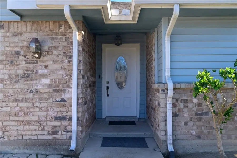 14315 Royal Hill Drive, Houston, TX 77083 - Image #3