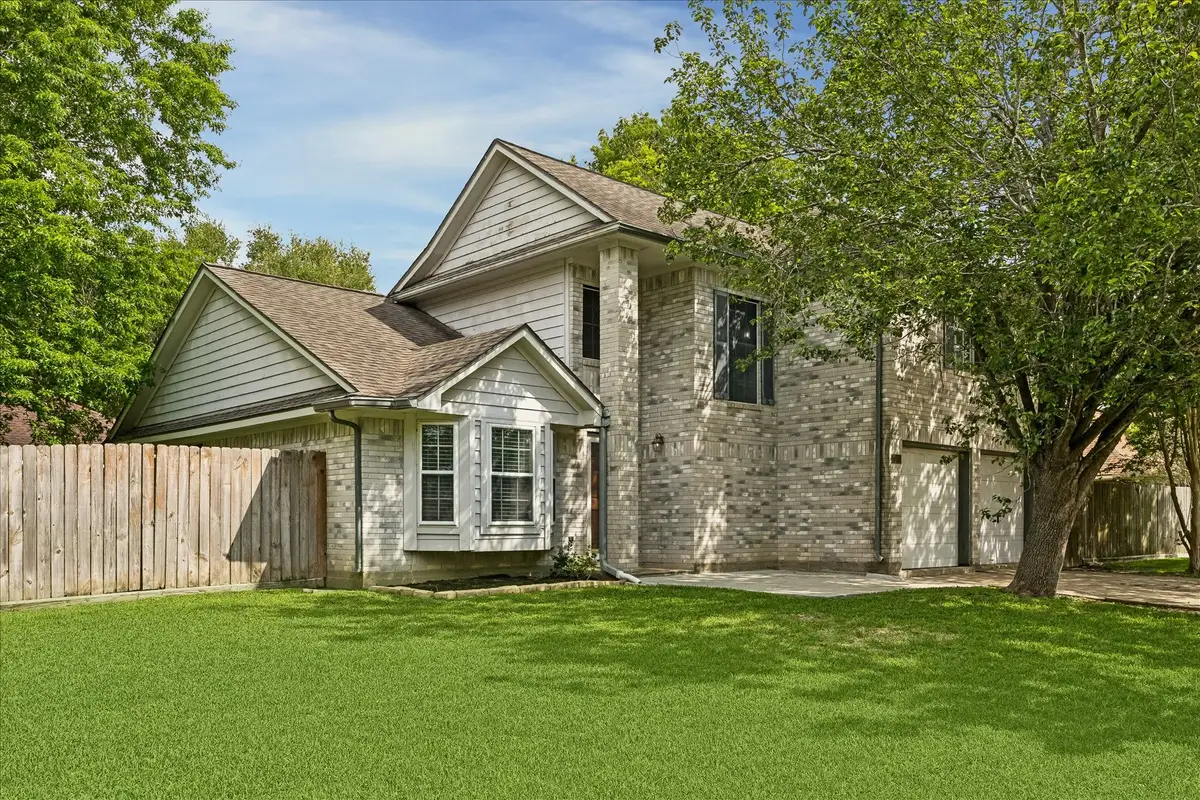 3210 Fox Run Drive, Alvin, TX 77511 - #1