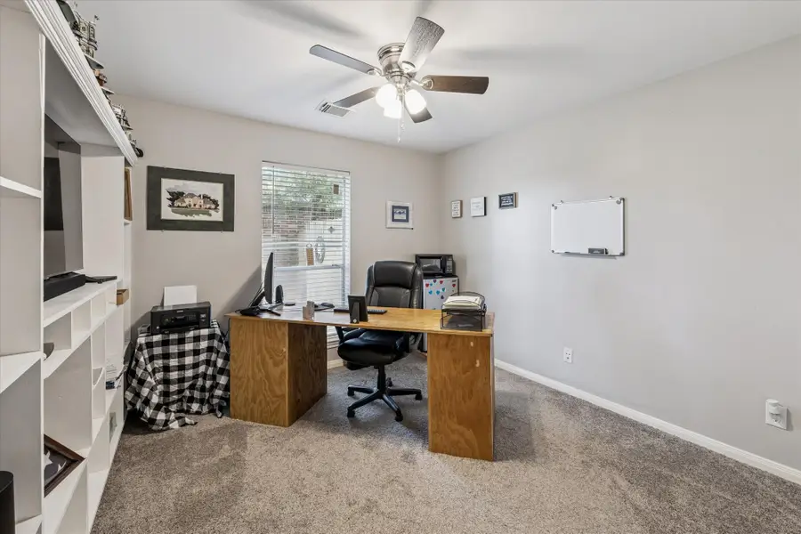 607 Shadowlake Circle, Sealy, TX 77474 - Image #3