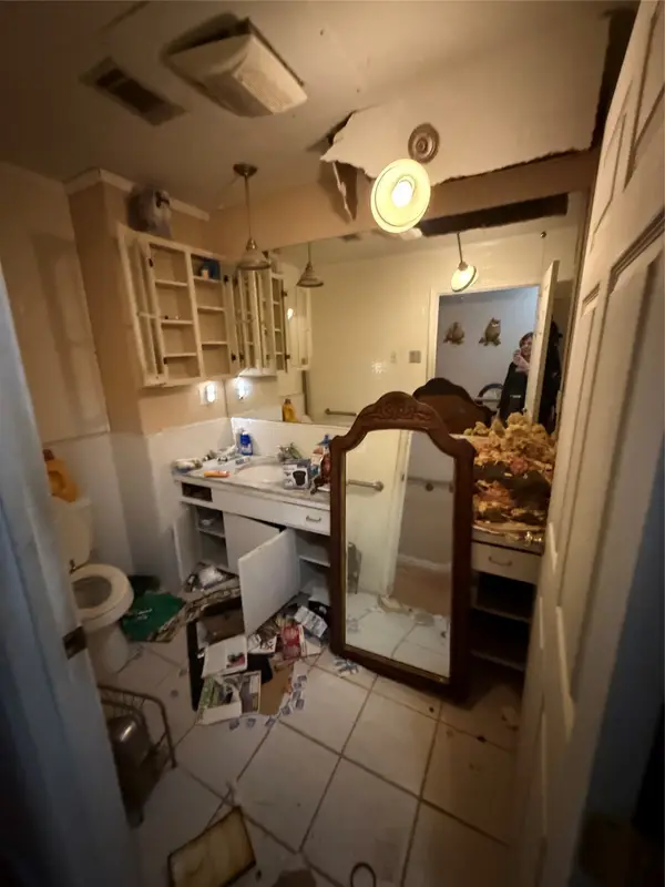 908 Westmont Drive, Houston, TX 77015