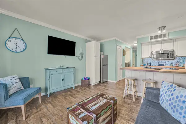 6300 Seawall Blvd Boulevard, Galveston, TX 77551