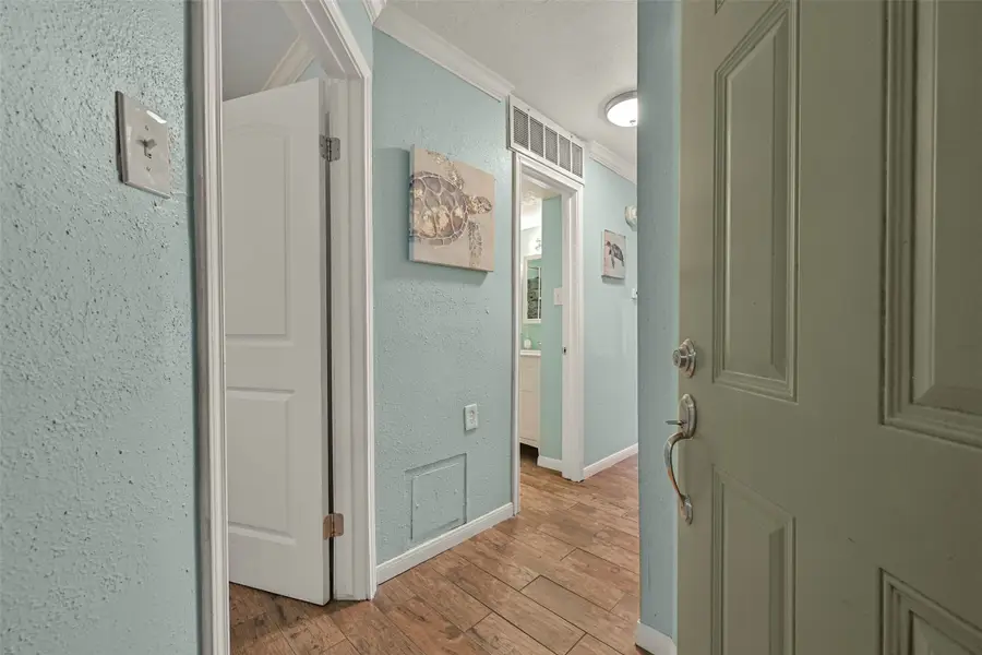 6300 Seawall Blvd Boulevard, Galveston, TX 77551 - #2