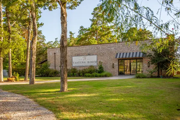 25200 Bernard Road, New Ulm, TX 78950