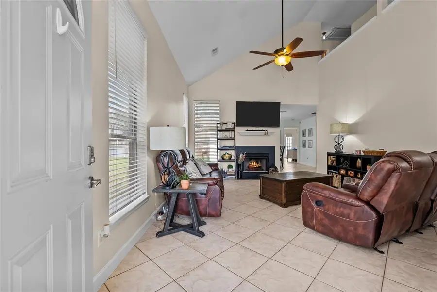 610 Oak Berry Drive, Kemah, TX 77565 - #3