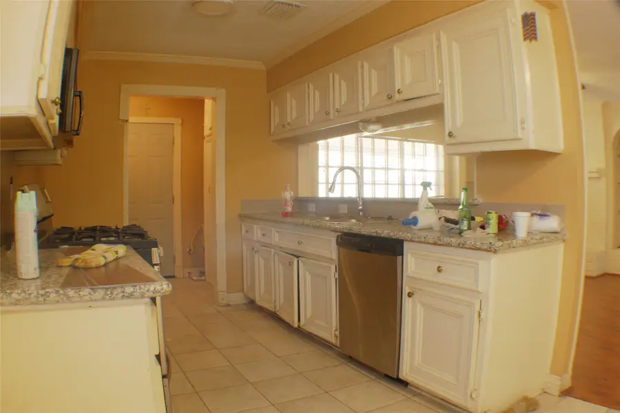 1846 Westwood Drive, Stafford, TX 77477 - #2
