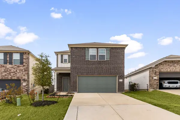 718 Amesbury Road, Conroe, TX 77316