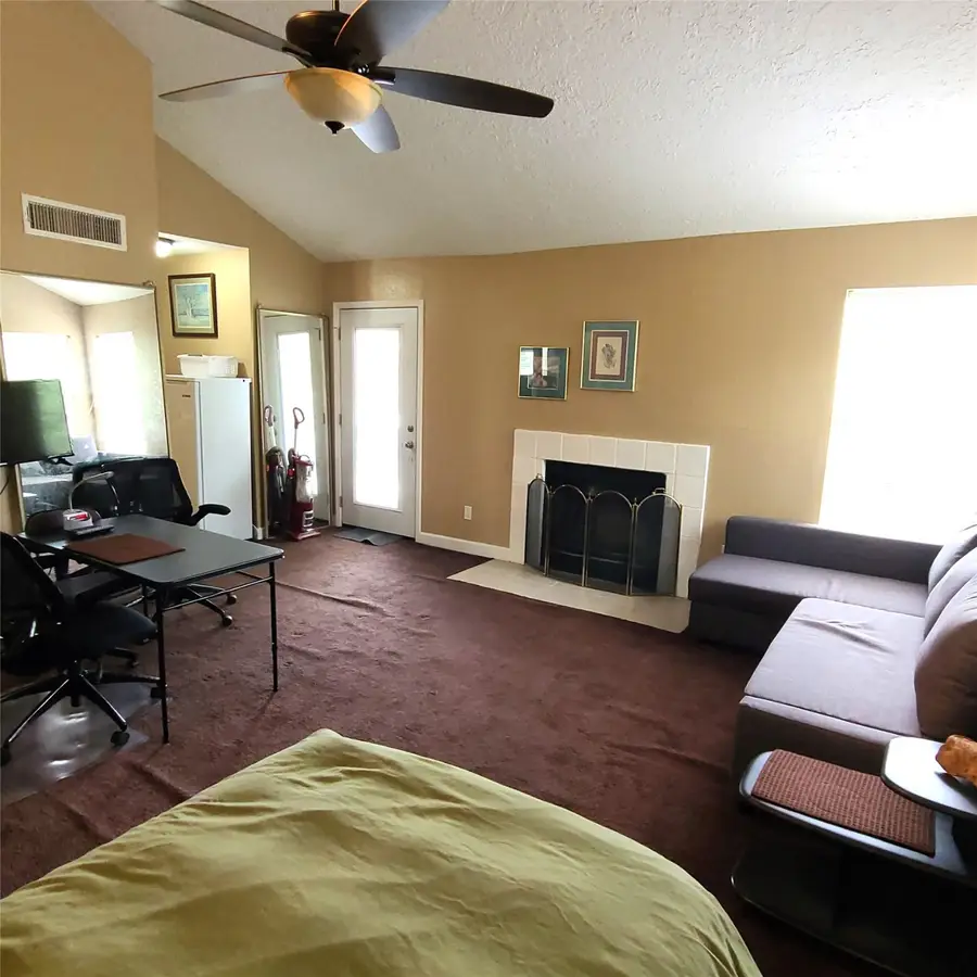 2011 Spenwick Drive #220, Houston, TX 77055 - Image #3