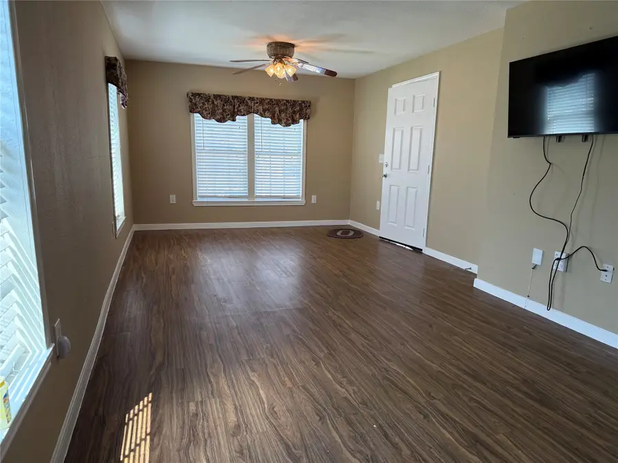 5419 Avenue O 1/2, Galveston, TX 77551 - Image #3