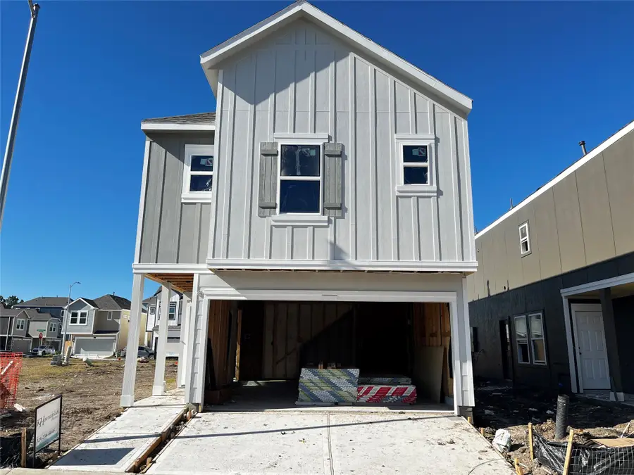 11418 Lucky Falls Drive, Houston, TX 77047 - Image #2