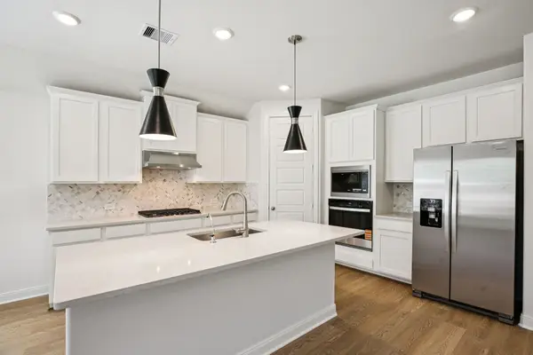 2827 Clapbread Lane, Rosenberg, TX 77471