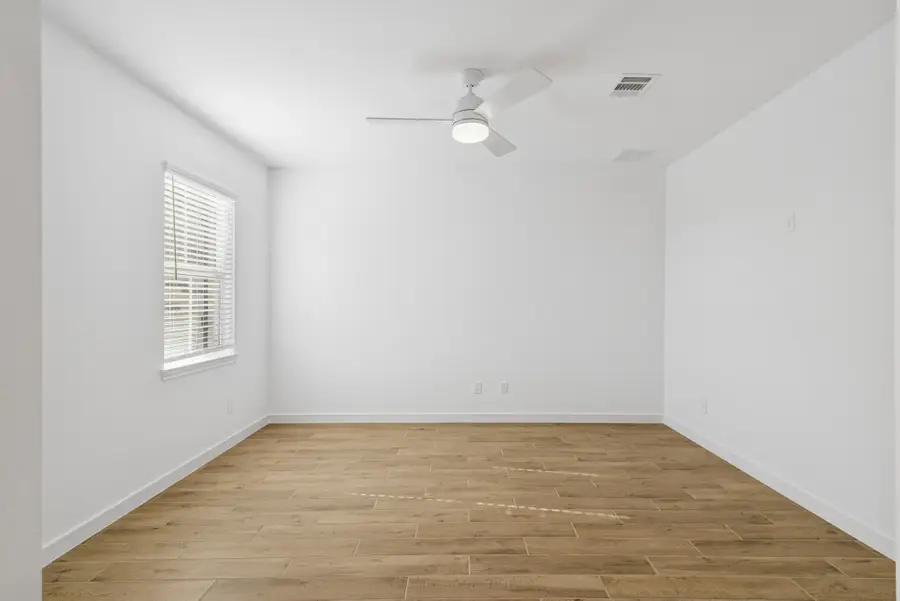 12902 Old Fashion Circle, Monterey Belvieu, TX 77535 - Image #3