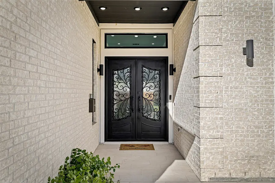 14002 Woodthorpe Lane, Houston, TX 77079 - Image #3