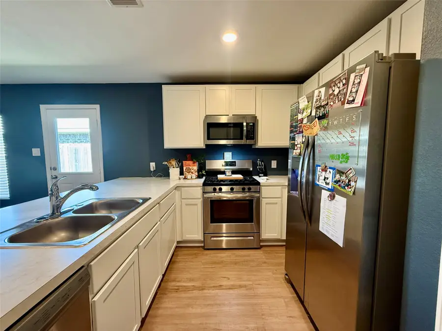 216 Bennett Loop, Angleton, TX 77515 - #3